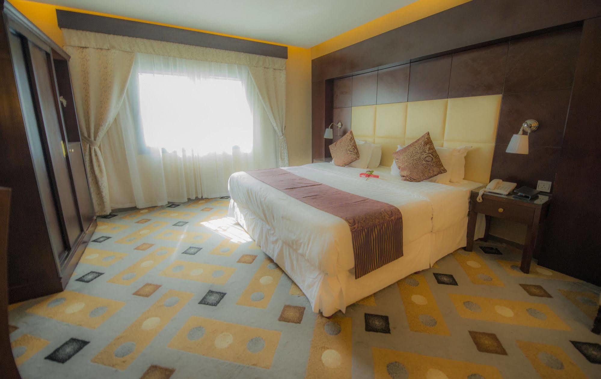 Sharz Hotel Buraidah Eksteriør billede